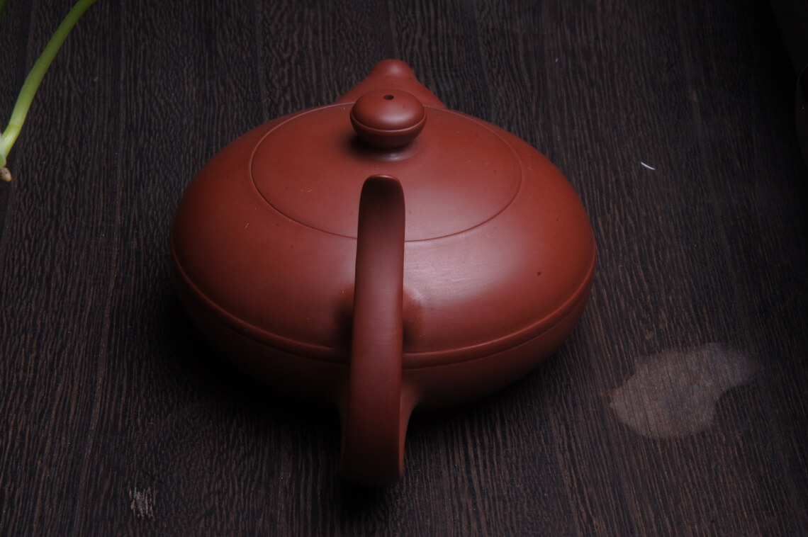 章燕城手拉壶作品《一帆风顺》