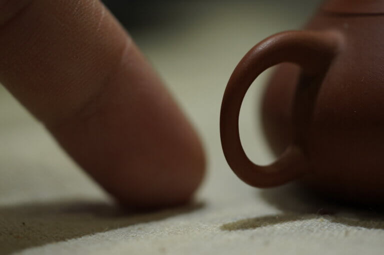 章燕城老师的微型指尖壶