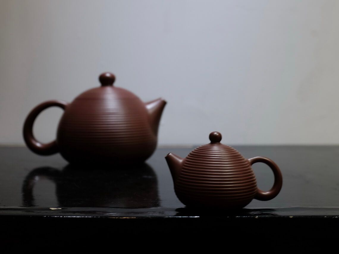 章燕城传承系列手拉壶《九头西施》