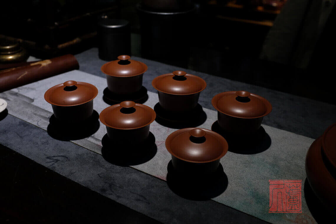 邱桂林手拉老朱泥盖碗